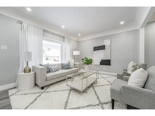 75 Wilfred Avenue, Kitchener, ON - Indoor Photo Showing Living Room