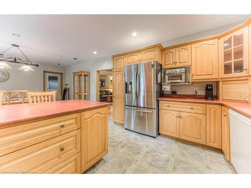 1249 Notre Dame Drive, Petersburg, ON - Indoor Photo Showing Kitchen