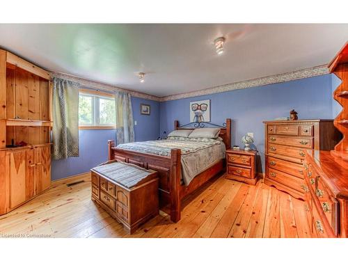 1249 Notre Dame Drive, Petersburg, ON - Indoor Photo Showing Bedroom