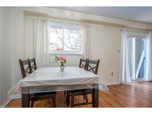 68-51 Paulander Drive, Kitchener, ON - Indoor Photo Showing Dining Room