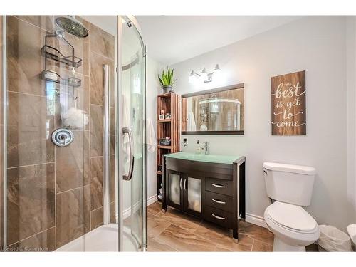 66 Schweitzer Street, Kitchener, ON - Indoor Photo Showing Bathroom