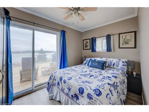 1012 Road 10 W, Conestogo Lake, ON - Indoor Photo Showing Bedroom