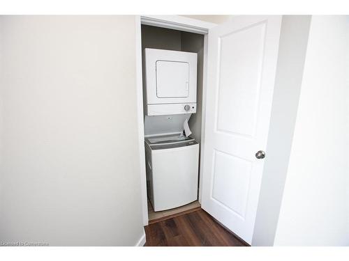 B-489 East Avenue, Kitchener, ON - Indoor Photo Showing Laundry Room