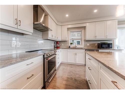 303-249 Grey Silo Road, Waterloo, ON - Indoor Photo Showing Kitchen With Upgraded Kitchen