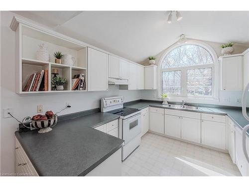 45 Sandpiper Drive, Guelph, ON - Indoor Photo Showing Kitchen