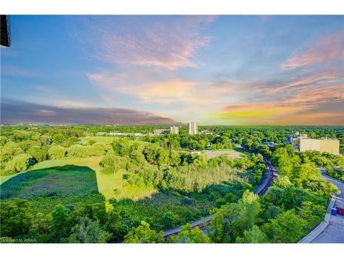 910-237 King Street W, Cambridge, ON - Outdoor With View