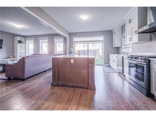 43 Broadacre Dr Drive, Kitchener, ON - Indoor Photo Showing Kitchen