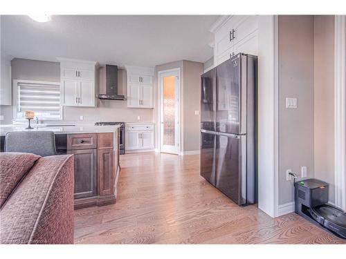 43 Broadacre Dr Drive, Kitchener, ON - Indoor Photo Showing Kitchen