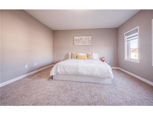 43 Broadacre Dr Drive, Kitchener, ON - Indoor Photo Showing Bedroom