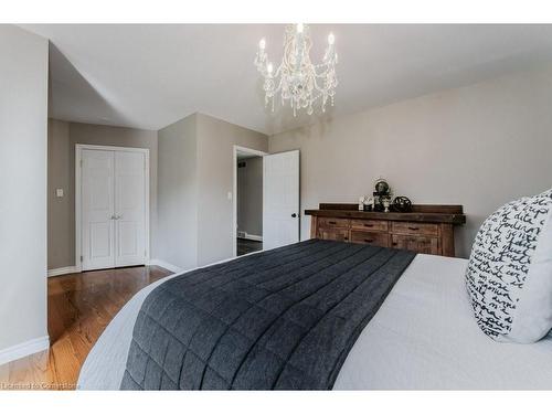 7146 Wellington Road 18, Elora, ON - Indoor Photo Showing Bedroom