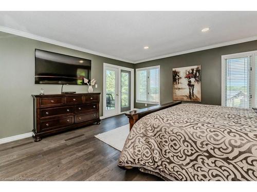 7146 Wellington Road 18, Elora, ON - Indoor Photo Showing Bedroom