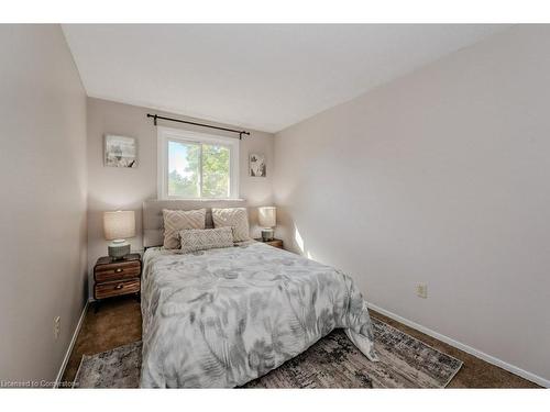 44 Carter Crescent, Cambridge, ON - Indoor Photo Showing Bedroom