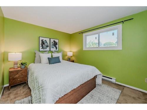 44 Carter Crescent, Cambridge, ON - Indoor Photo Showing Bedroom