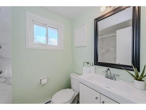 44 Carter Crescent, Cambridge, ON - Indoor Photo Showing Bathroom