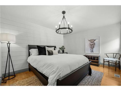 362 Geddes Street, Elora, ON - Indoor Photo Showing Bedroom