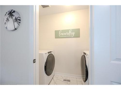 121 Haldimand Street, Kitchener, ON - Indoor Photo Showing Laundry Room