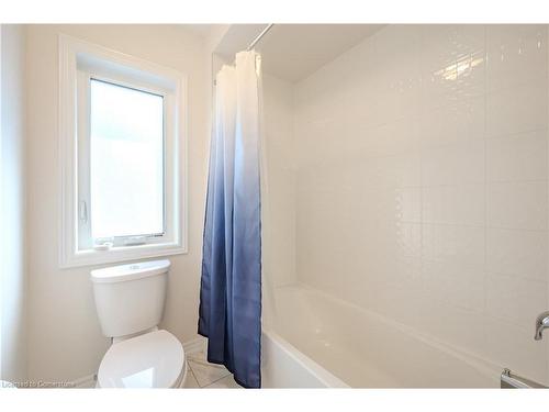 121 Haldimand Street, Kitchener, ON - Indoor Photo Showing Bathroom