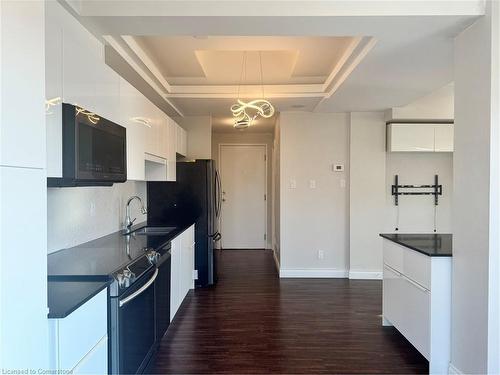 1506-135 James Street S, Hamilton, ON - Indoor Photo Showing Kitchen