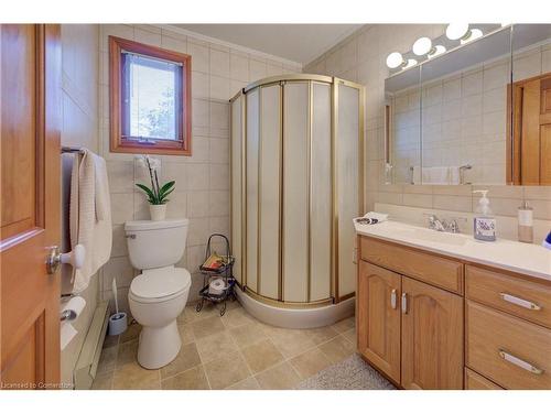 197 Road One D, Conestogo Lake, ON - Indoor Photo Showing Bathroom