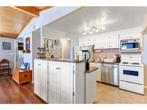 376 Mallory Beach Road, South Bruce Peninsula, ON - Indoor Photo Showing Kitchen