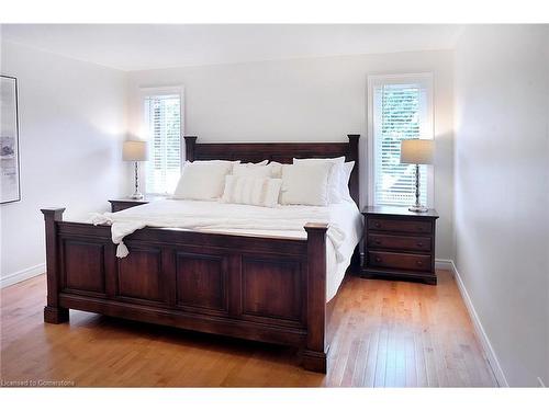 29 Hampton Court, St. George, ON - Indoor Photo Showing Bedroom