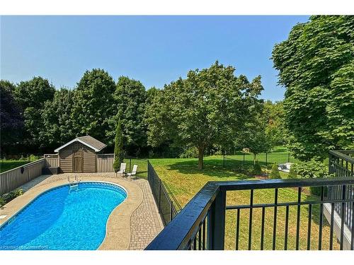 29 Hampton Court, St. George, ON - Outdoor With In Ground Pool With Backyard