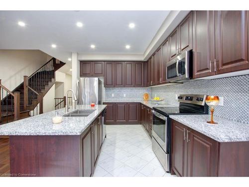 4099 Maitland Street, Beamsville, ON - Indoor Photo Showing Kitchen With Double Sink With Upgraded Kitchen