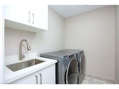 4099 Maitland Street, Beamsville, ON - Indoor Photo Showing Laundry Room