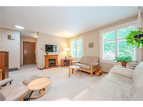 36 Culpepper Drive, Waterloo, ON - Indoor Photo Showing Living Room With Fireplace