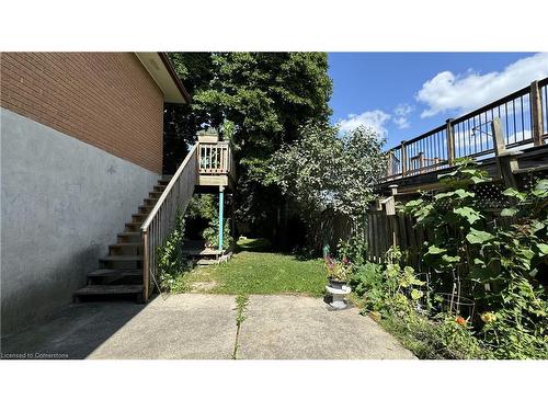 2-408 Erb Street W, Waterloo, ON - Outdoor