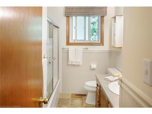 1480 Roseville Road, Cambridge, ON - Indoor Photo Showing Bathroom