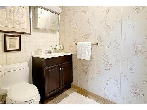 1480 Roseville Road, Cambridge, ON - Indoor Photo Showing Bathroom