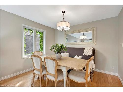 173 Deer Ridge Drive, Kitchener, ON - Indoor Photo Showing Dining Room