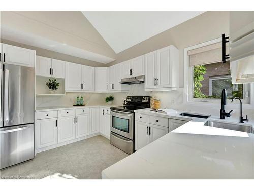 173 Deer Ridge Drive, Kitchener, ON - Indoor Photo Showing Kitchen With Stainless Steel Kitchen