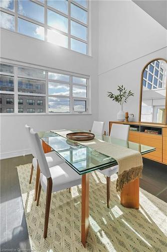 707-112 Benton Street, Kitchener, ON - Indoor Photo Showing Dining Room