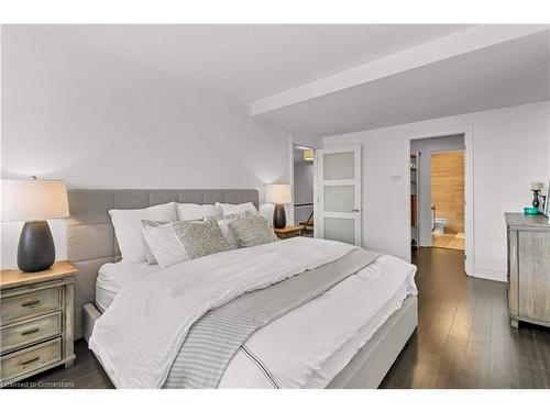 707-112 Benton Street, Kitchener, ON - Indoor Photo Showing Bedroom