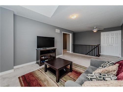 399 Grovehill Crescent, Kitchener, ON - Indoor Photo Showing Living Room