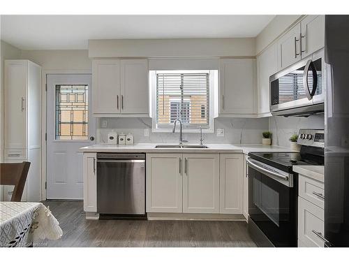 18 Windale Crescent, Kitchener, ON - Indoor Photo Showing Kitchen With Stainless Steel Kitchen With Double Sink