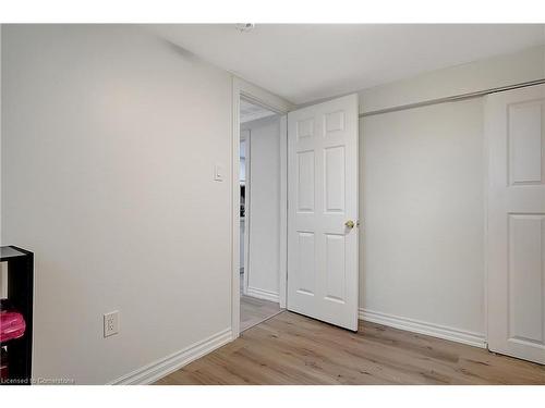 18 Windale Crescent, Kitchener, ON - Indoor Photo Showing Other Room