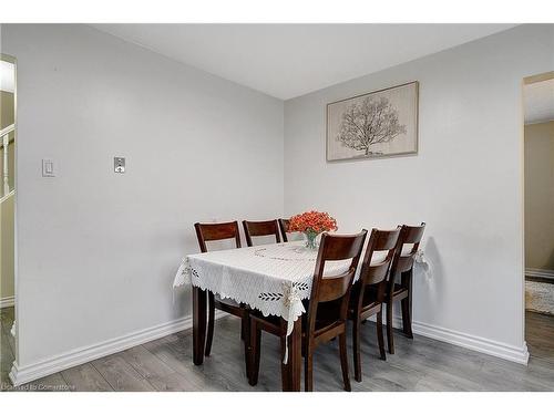 18 Windale Crescent, Kitchener, ON - Indoor Photo Showing Dining Room