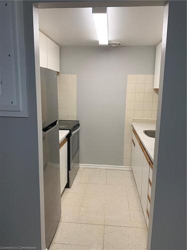 47-1200 Courtland Avenue E, Kitchener, ON - Indoor Photo Showing Kitchen