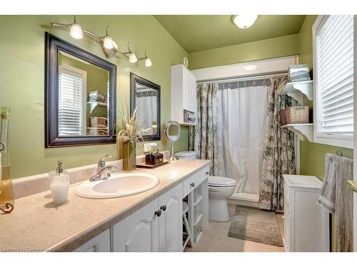 104 Dunadry Lane, Freelton, ON - Indoor Photo Showing Bathroom