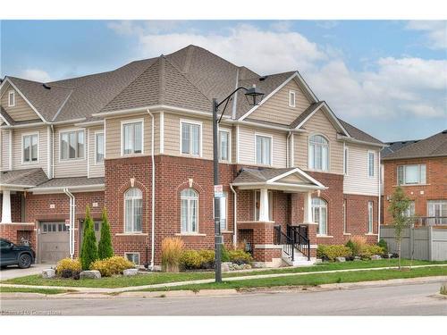 2 Stonehill Avenue E, Kitchener, ON - Outdoor With Facade