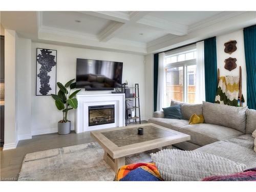 2 Stonehill Avenue E, Kitchener, ON - Indoor Photo Showing Living Room With Fireplace