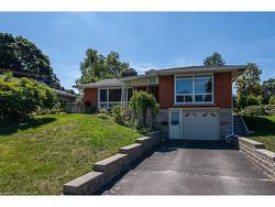 59 Lakeside Drive  Kitchener, ON N2M 4C2