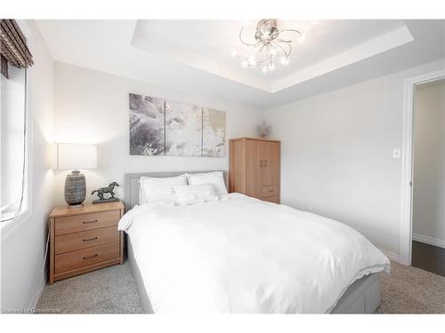 2C-255 Maitland Street, Kitchener, ON - Indoor Photo Showing Bedroom