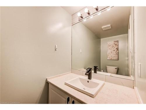 266 Blackhorne Drive, Kitchener, ON - Indoor Photo Showing Bathroom