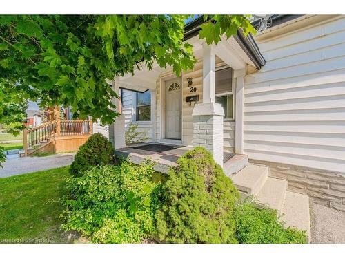 20 Elmwood Avenue, Cambridge, ON - Outdoor