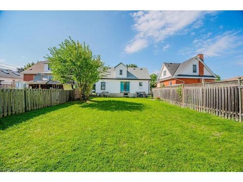 20 Elmwood Avenue, Cambridge, ON - Outdoor With Backyard