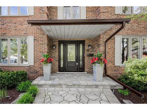 460 Drake Circle, Waterloo, ON - Outdoor